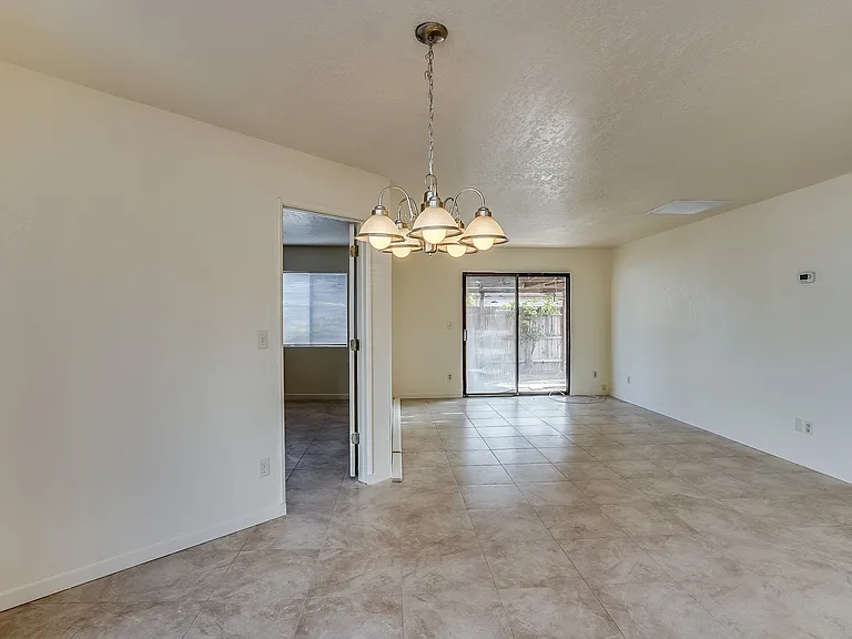 422 E Navajo Rd — Photo 9