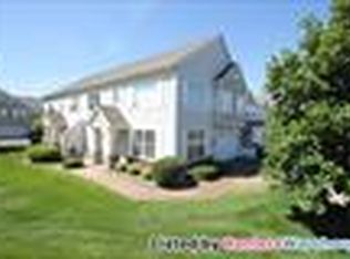 1878 Bluestem Ln, Shoreview, MN 55126