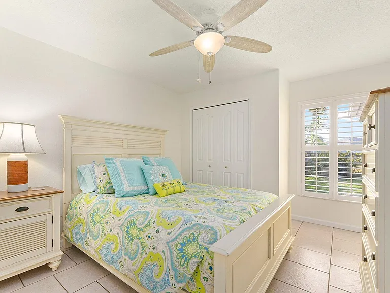 1301 Carlton Ct — Photo 11