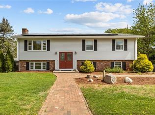 19 Irondale St, Warwick, RI 02886