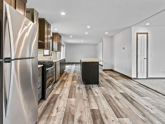 4th image of 112 Eagle Dr