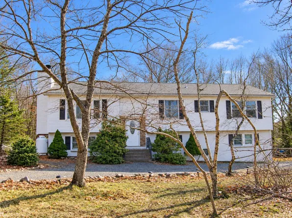 269 Valley View Dr, Albrightsville, PA 18210