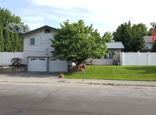 615 W Moore Ave, Hermiston, OR 97838