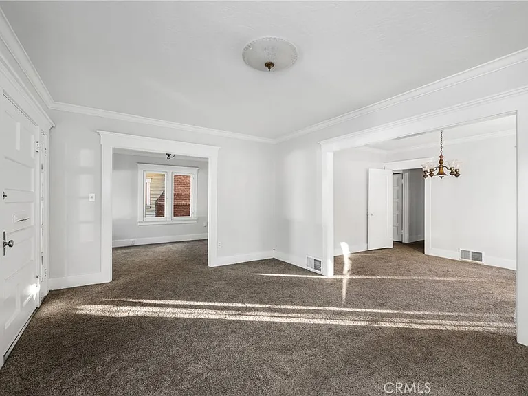243 N Grand St — Photo 6