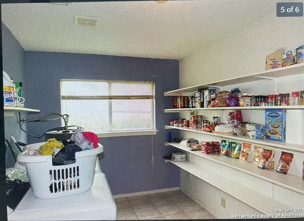 4 bed, 2399 sqft, $1,900 — Photo 3