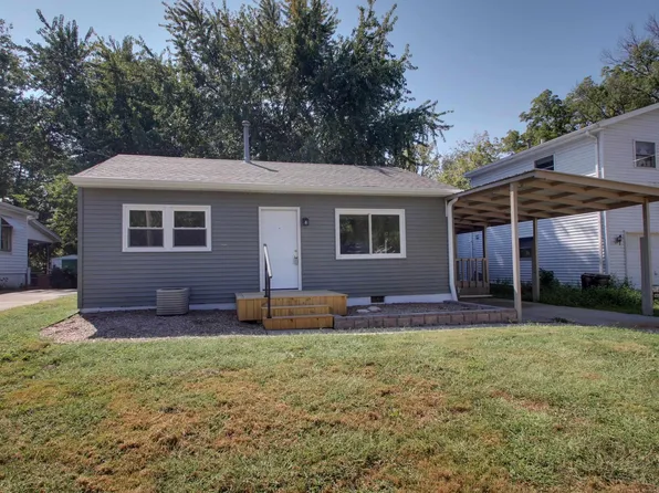 1704 Van Buren St, Quincy, IL 62301