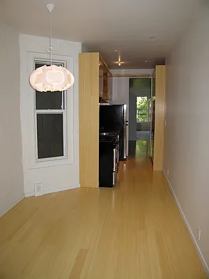 Rented by Kingman Associates | media 6