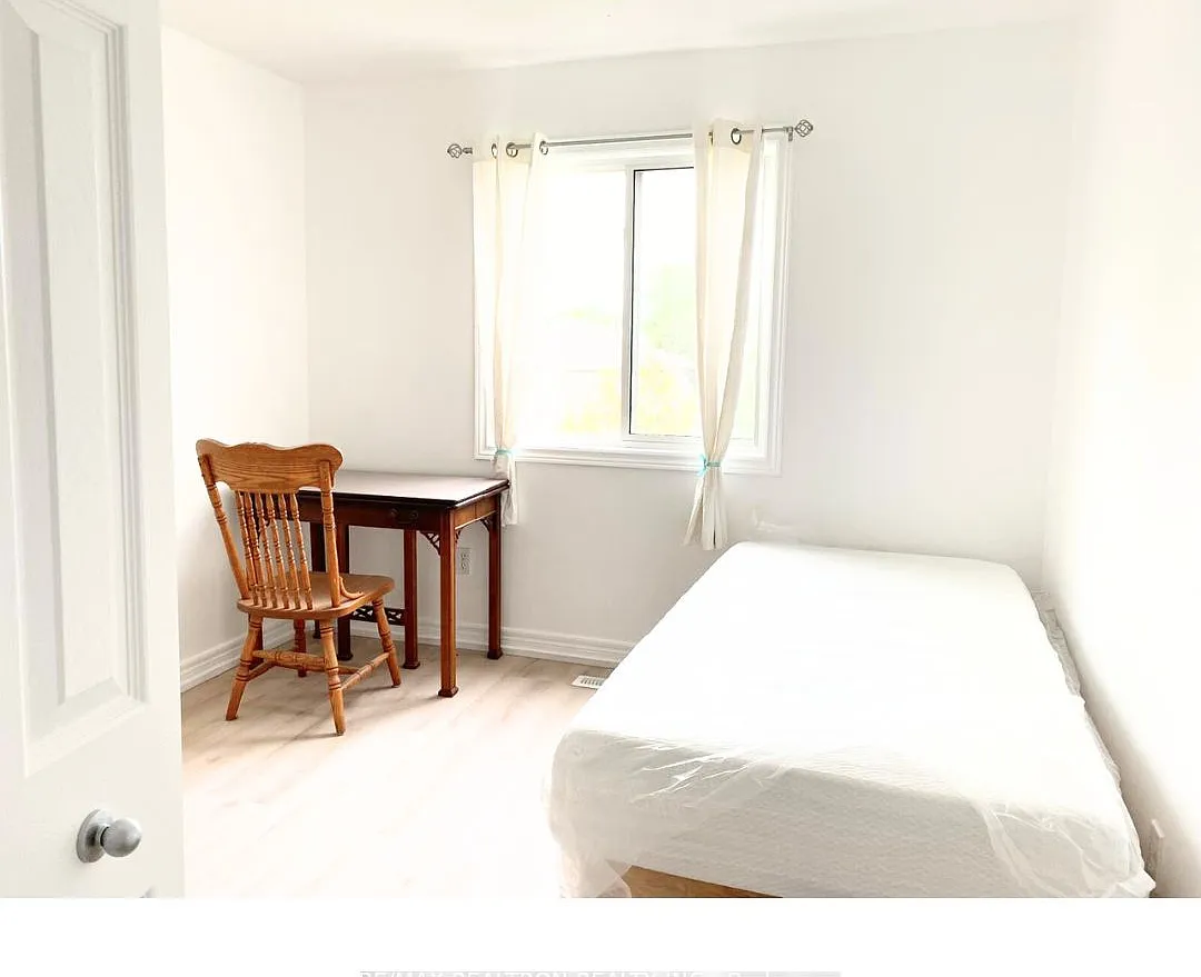 5 bed, $4,700 — Photo 4