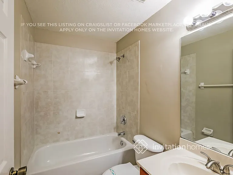 8910 SW 220th Ln — Photo 15