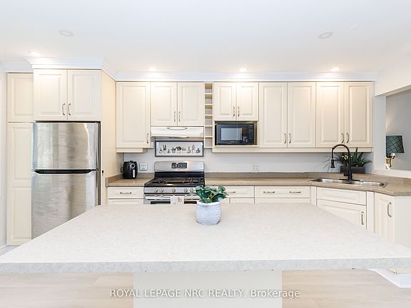 2nd image of 6562 Harmony Ave