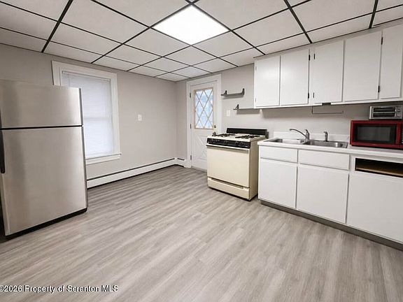 4th image of 1322 Penn Ave #2