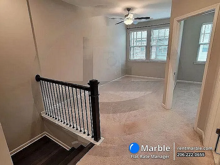 2565 Morehead St — Photo 9