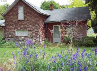 215 Morrison St, Adams, OR 97810
