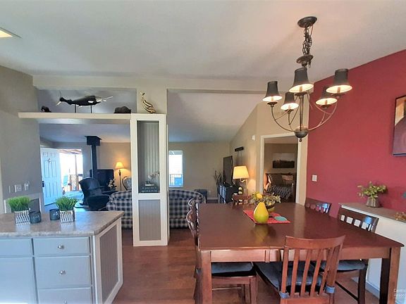 2nd image of 6341 SE Akins Ln