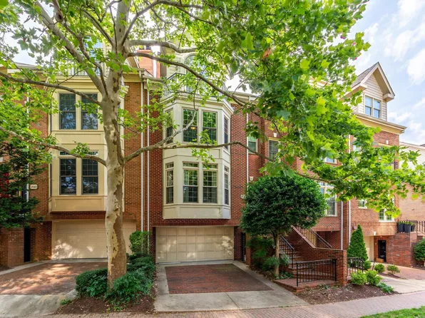 1544 N Colonial Ter, Arlington, VA 22209