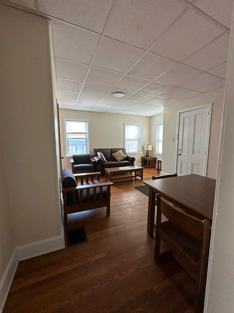 522 West Third Street, 2E - 2E — Photo 1