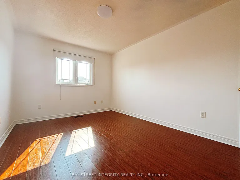 68 Forestwood St — Photo 10