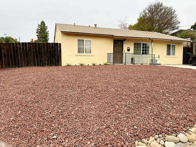 8044 Solana St — Photo 3