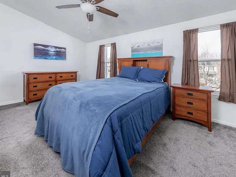 72 Stoneshire Dr — Photo 6