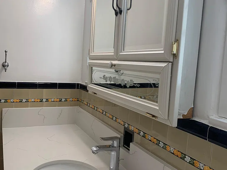 135 N Gale Dr #2 — Photo 26