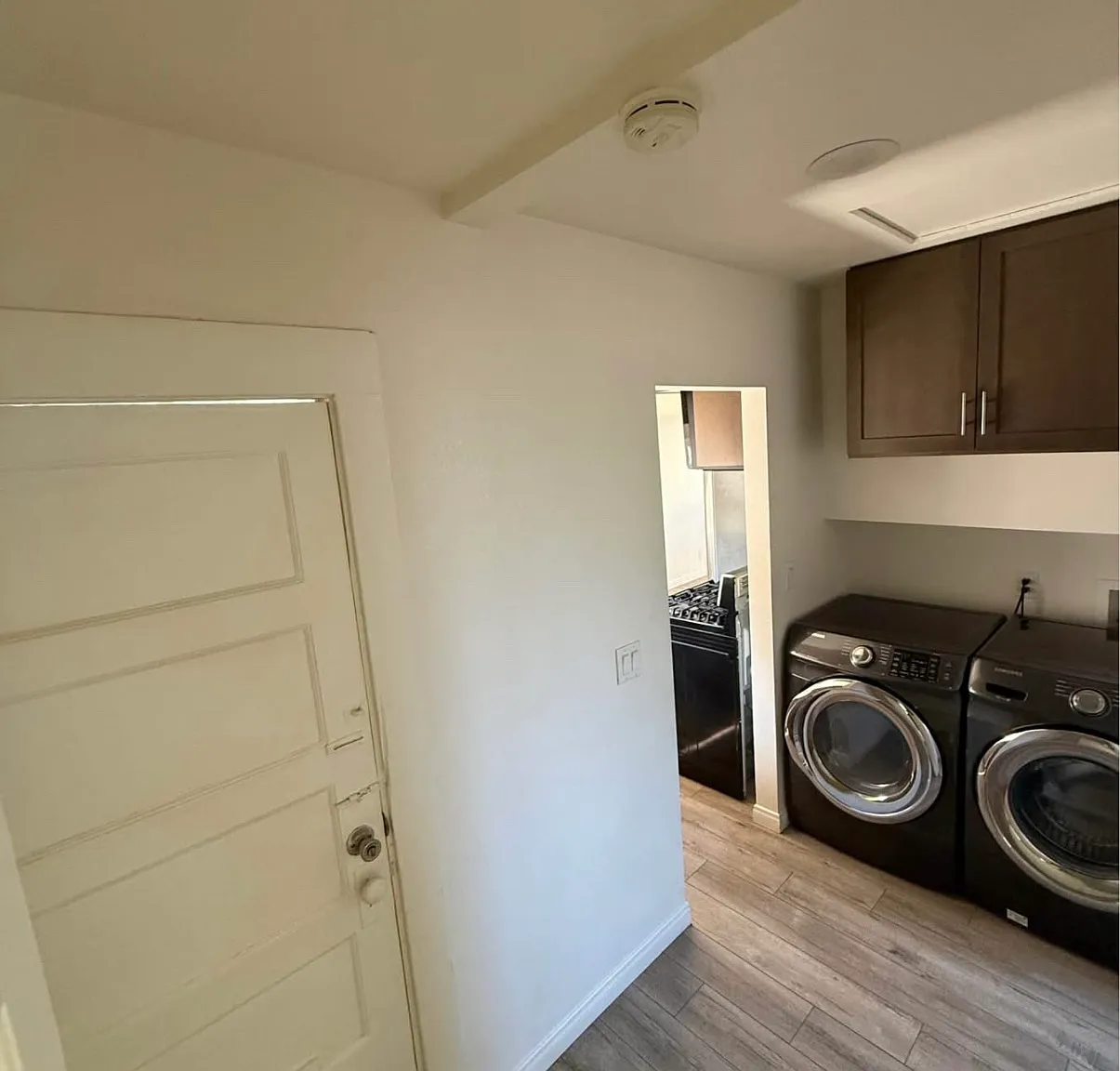 2 bed, 690 sqft, $2,800 — Photo 3
