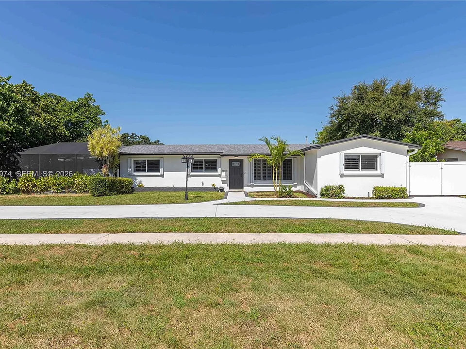 1900 NW 82nd Ter
