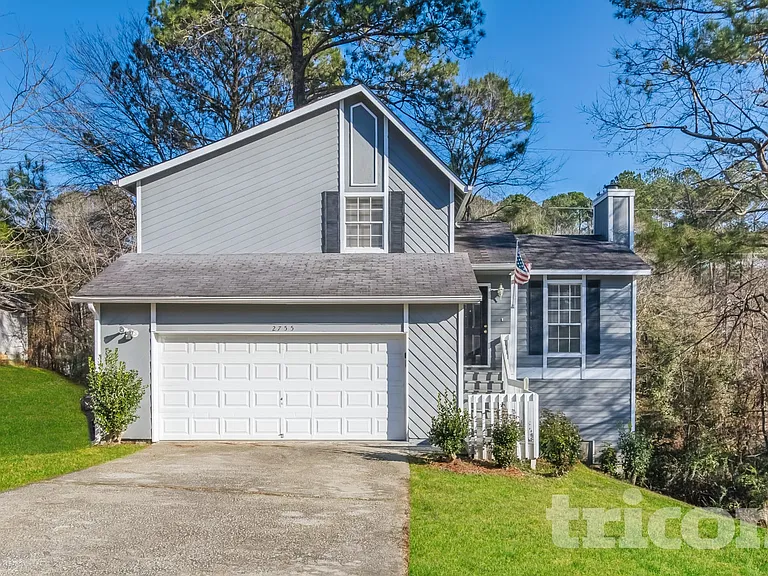 2755 Wildflower Ln — Photo 2