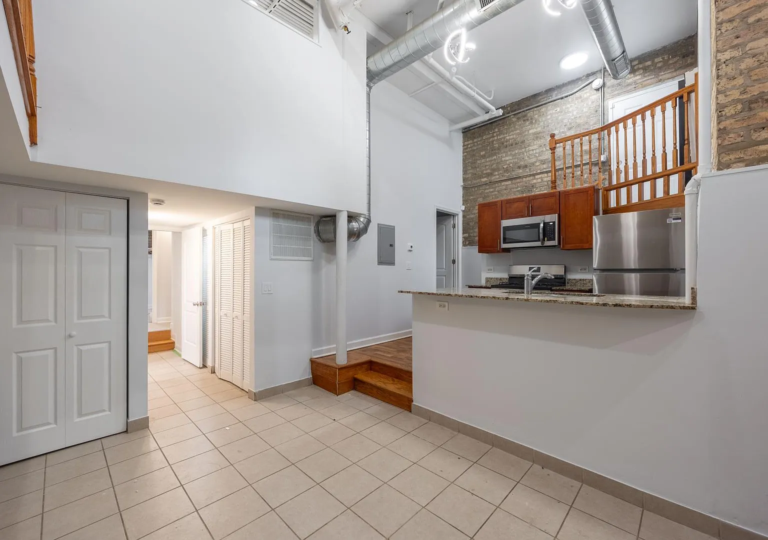 2042 West Touhy Avenue #G — Photo 4