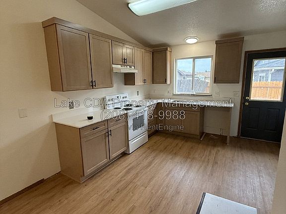 2nd image of 202 N Lava Ln #B