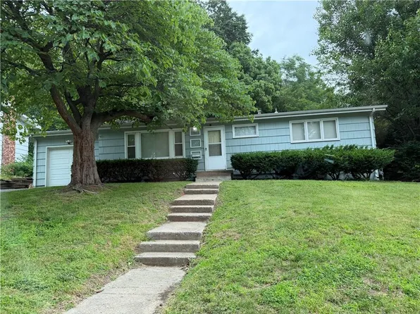 12508 E 46th Ter, Independence, MO 64055