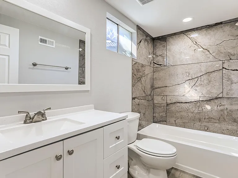 7804 E Hampden Cir — Photo 18