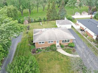830 E Bryn Mawr Ave, Roselle, IL