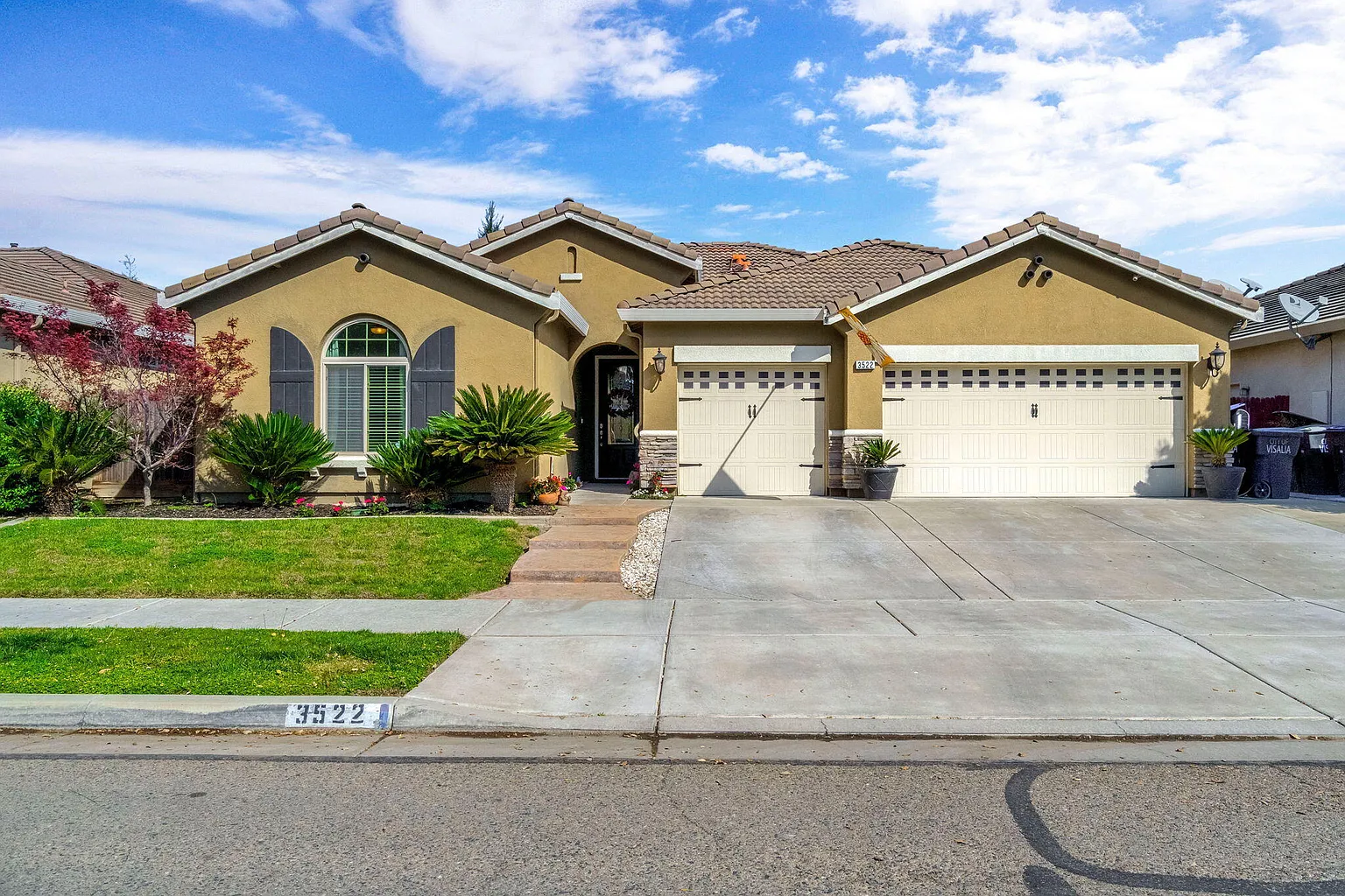 3522 W Elowin Avenue photo 1