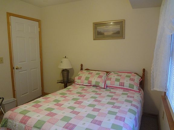 5th image of 243 38th St #West