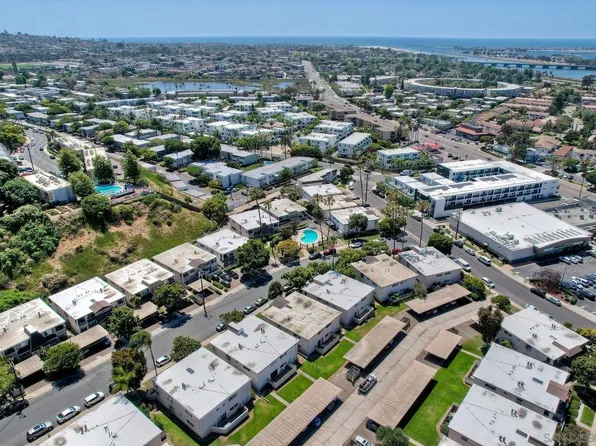 3852 Basilone St Unit 2, San Diego, CA 92110