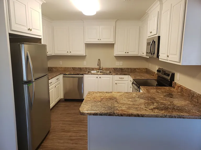 301 Minnesota Ave — Photo 7
