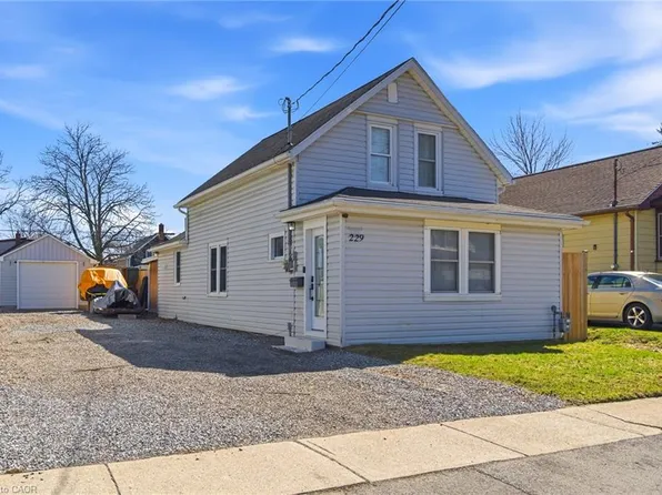 229 Chaffey St, Welland, ON L3B 2Y7
