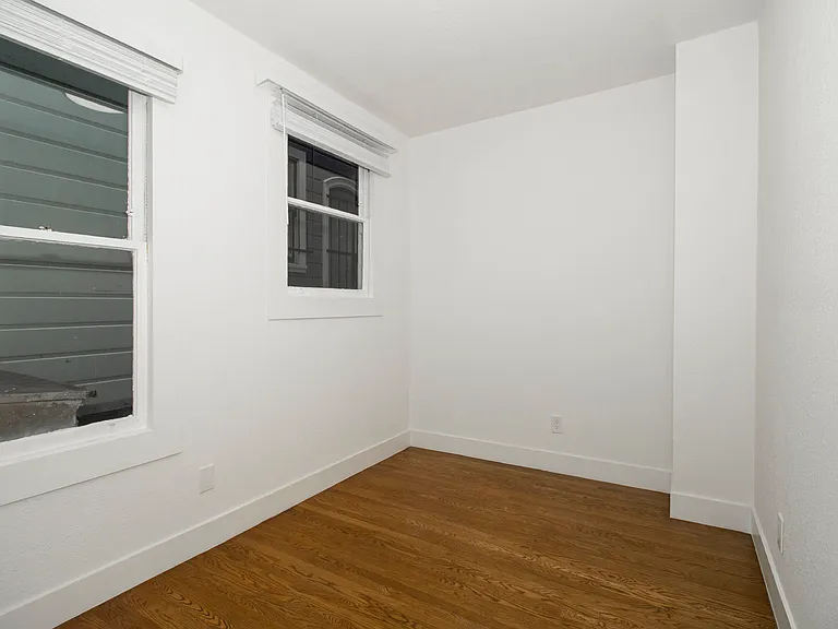 1725 Turk — Photo 20