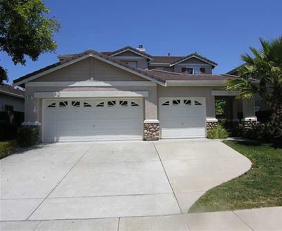 1st image of 35 Lily Ct