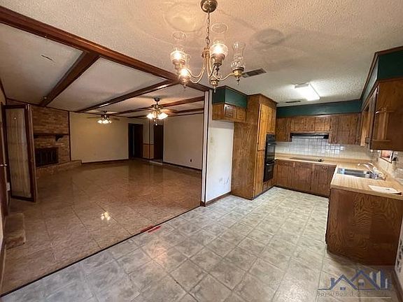 3rd image of 3011 Copasaw Dr