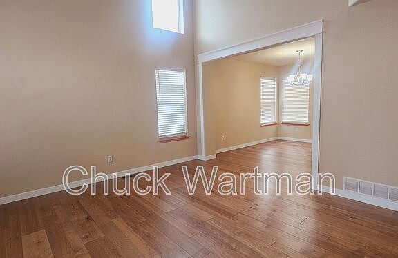 3rd image of 623A Shrubland Dr