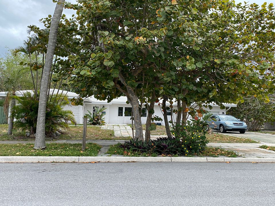 1st image of 33 Harvard Dr