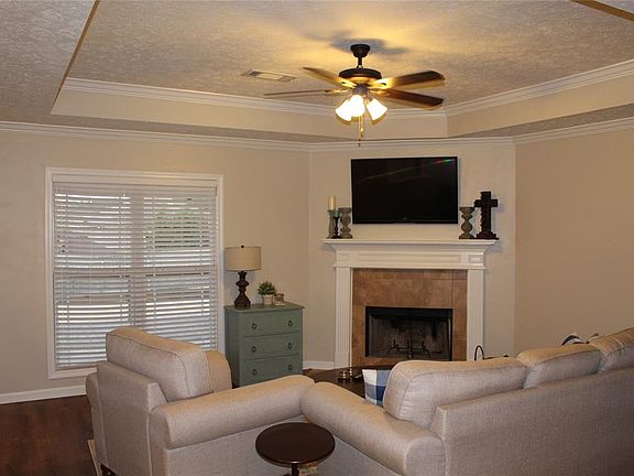 4th image of 514 Old Mill Way