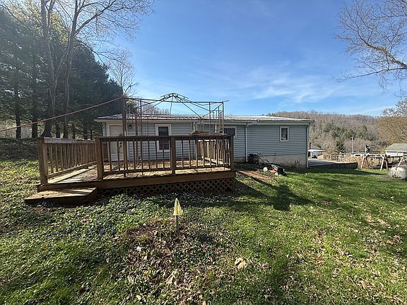 4th image of 664 Currin Valley Rd