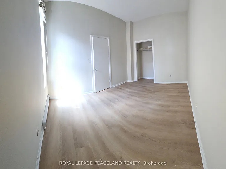 556 Spadina Cres #5 — Photo 10