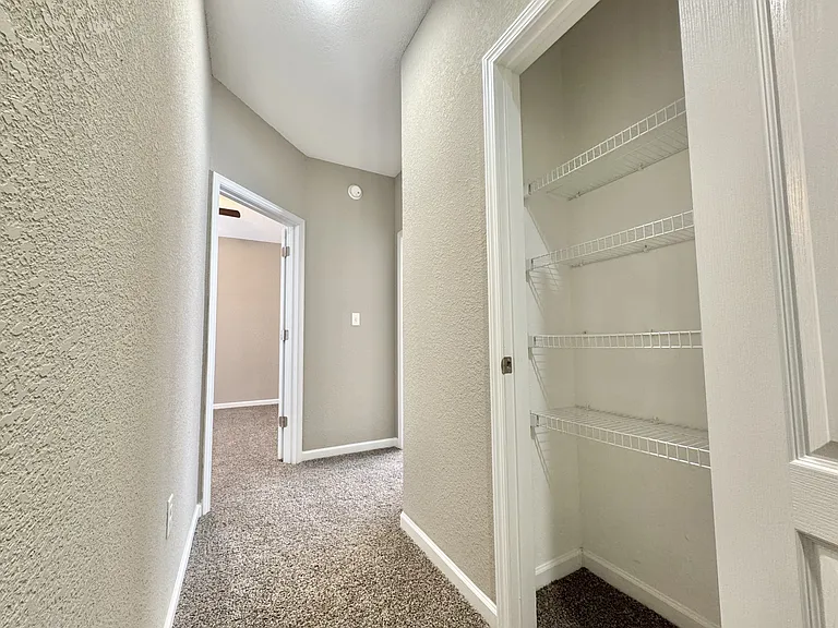 942 E Craighead Forest Rd #107 — Photo 28