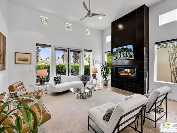 3041 Twilight Ln, Palm Springs, CA 92264