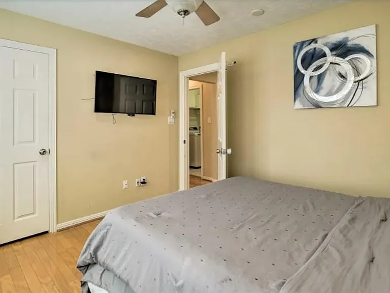 1006 Rochow St #A — Photo 21