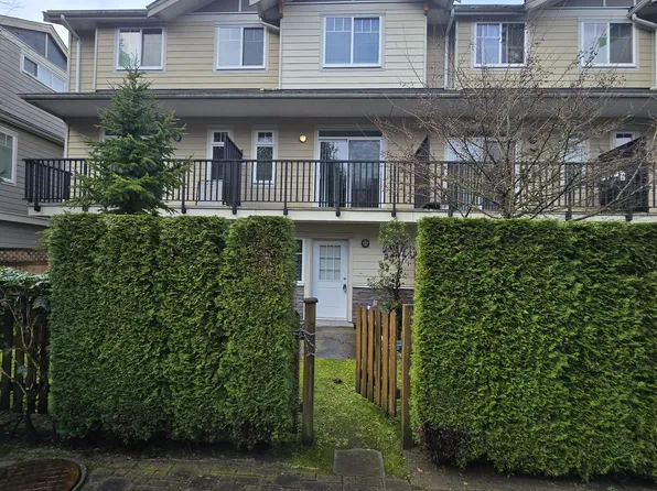 6383 140th St #23, Surrey, BC V3W 0E9