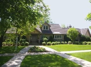 4409 Country Club Rd, Edina, MN 55424